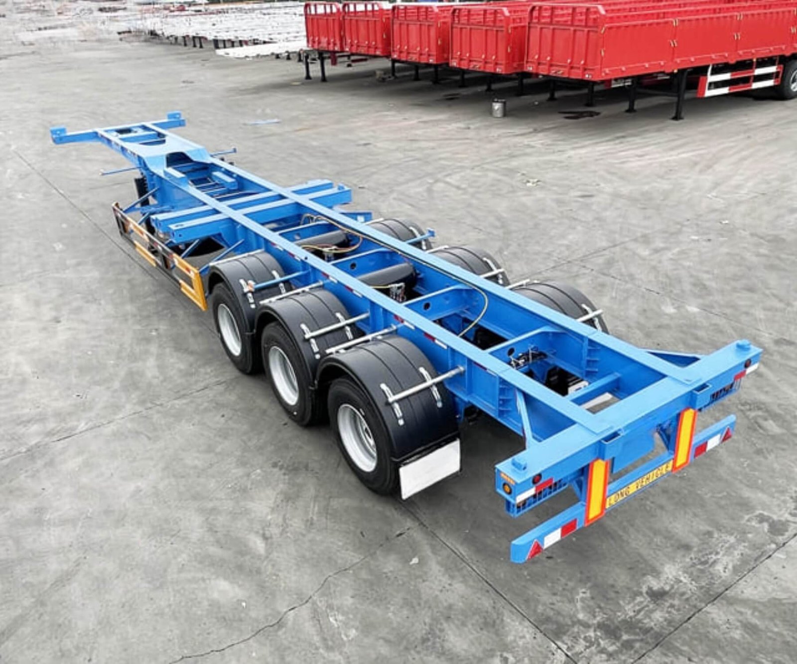 3-Axle Gooseneck Container Skeletal Trailer - Image 2